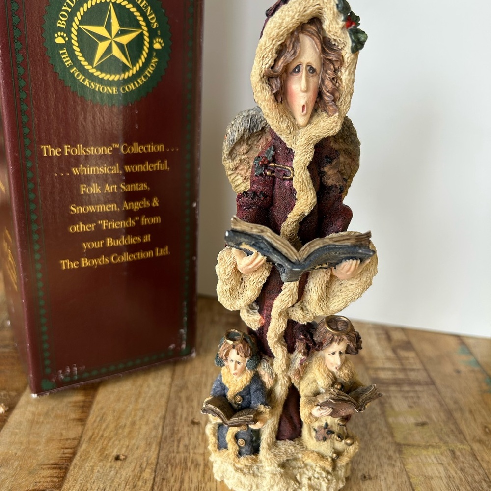 Boyds Bears Folkstone Sculpture - Burgundy/Cream “Seraphina with Jacob &Rachel”